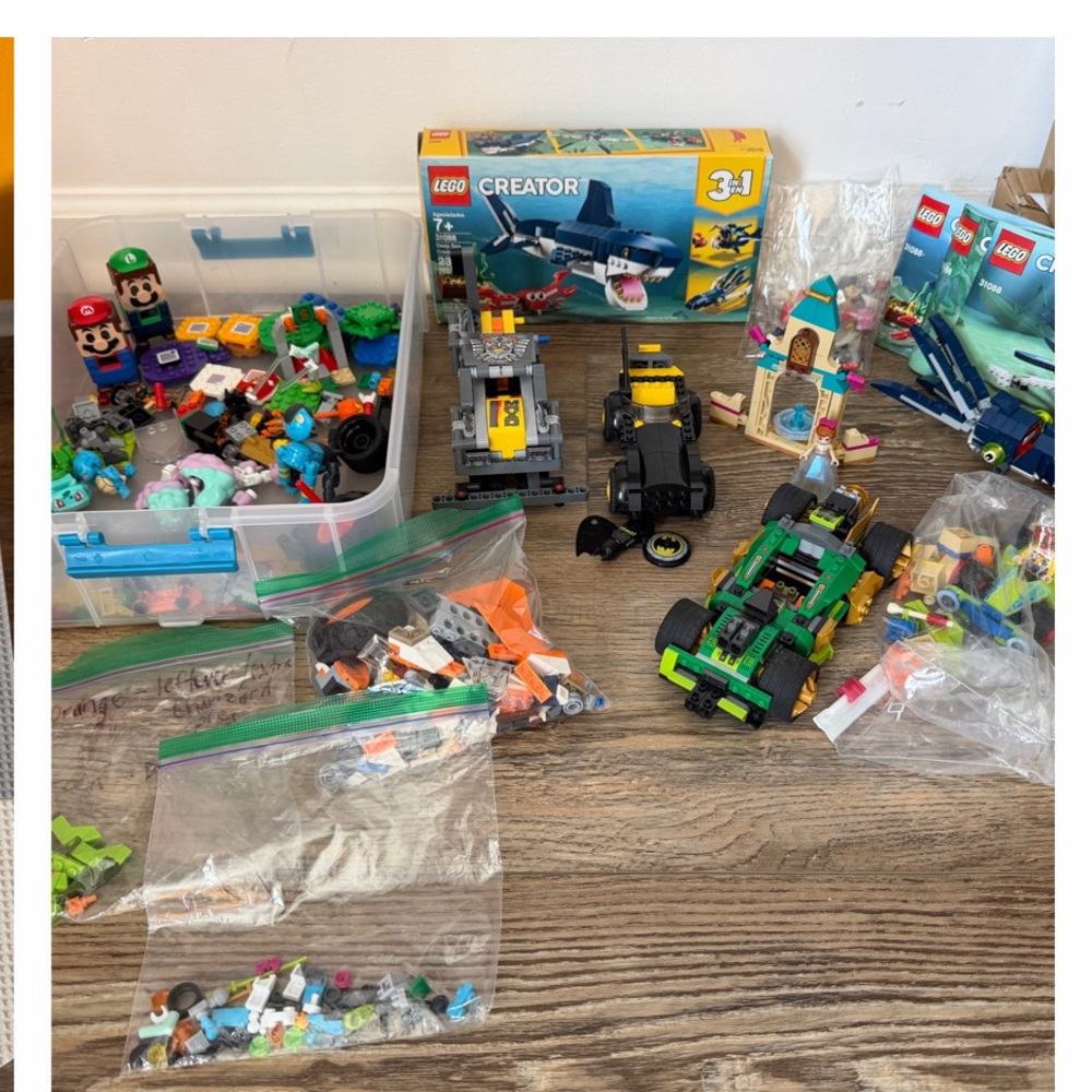 Bundle of LEGO bricks assortment!! - Picture 3 of 3